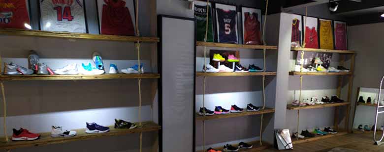 estanterias ropa calzado deportivo