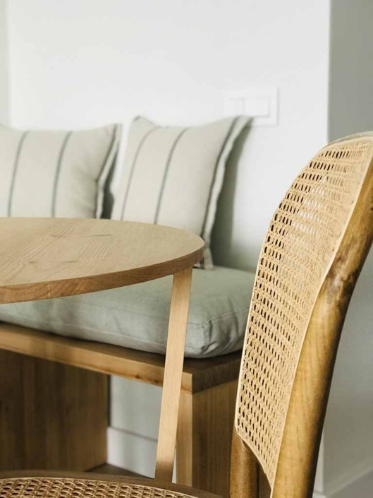 silla mesa madera banco cojines