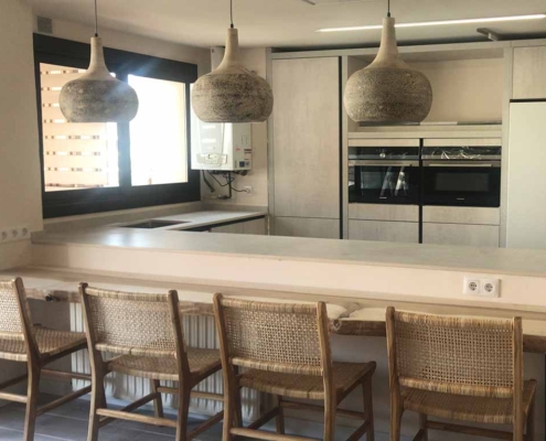 cocina office barra sillas lamparas colgantes