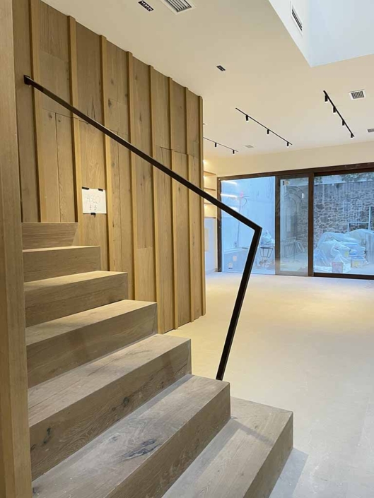 escalera madera casa